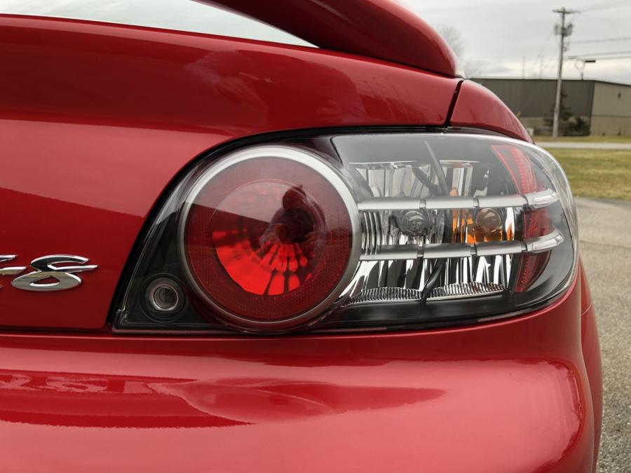 Детали экстерьера Mazda RX-8 2005 года  (фото 91 из 197)